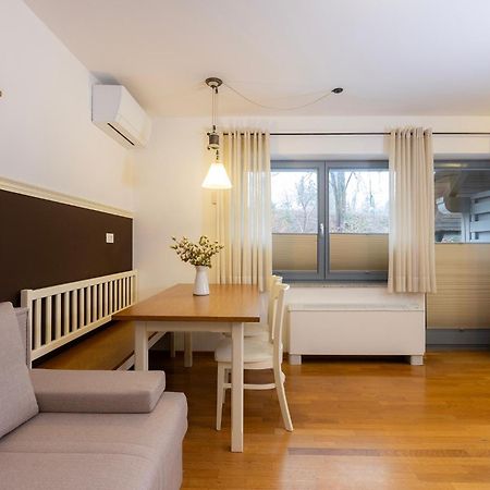 Lakeside Apartments بليد المظهر الخارجي الصورة