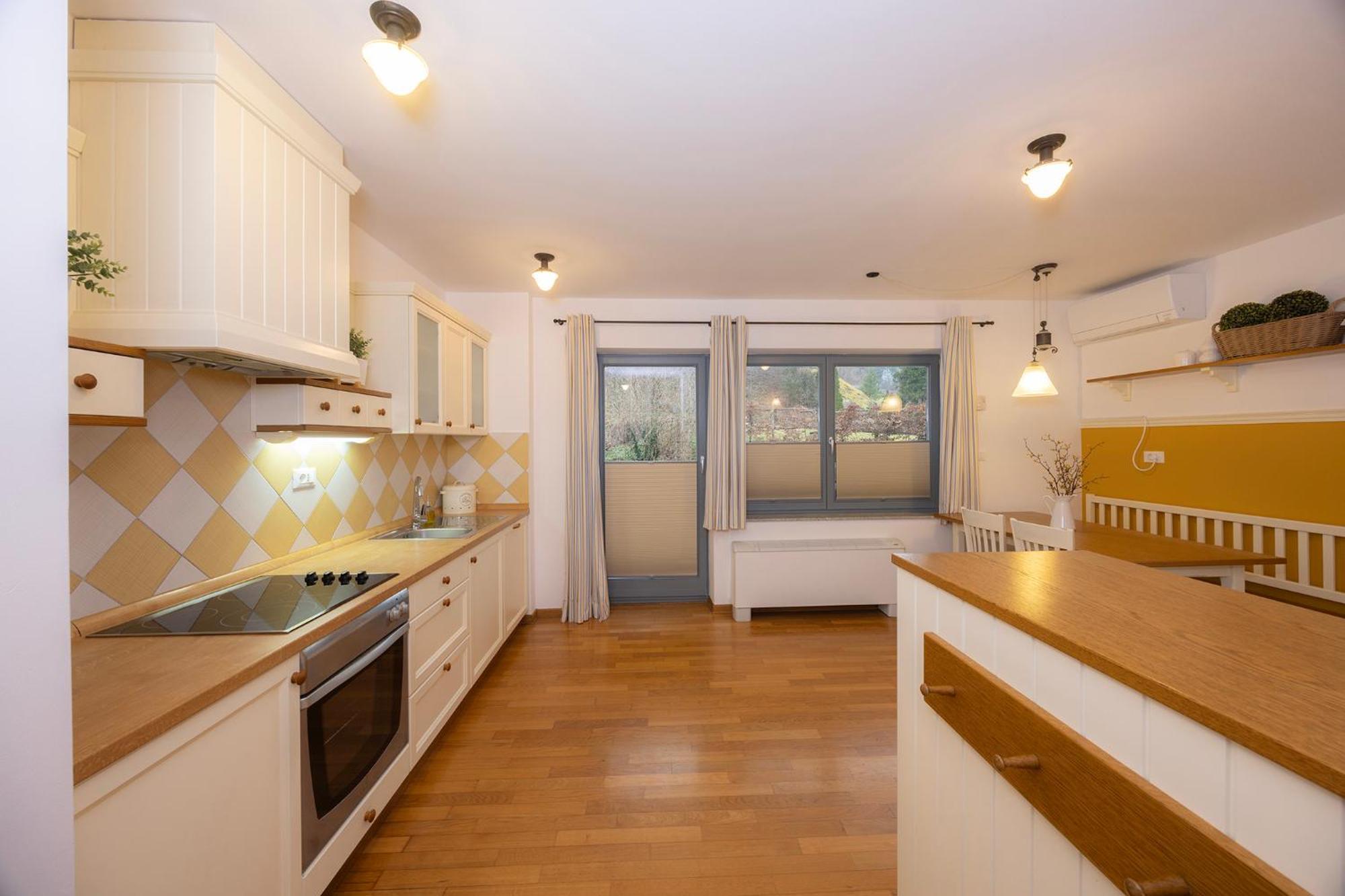 Lakeside Apartments بليد المظهر الخارجي الصورة