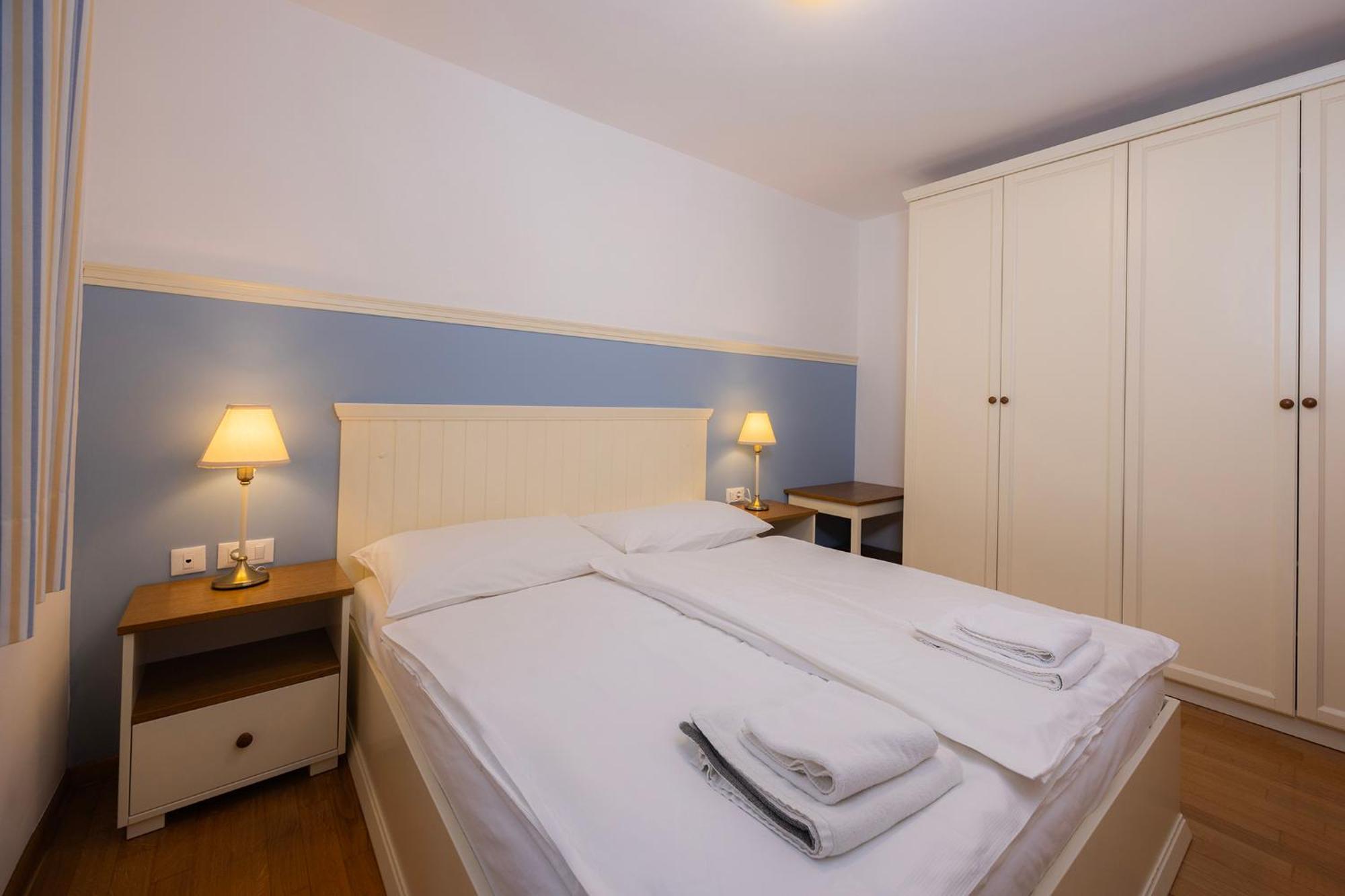 Lakeside Apartments بليد الغرفة الصورة