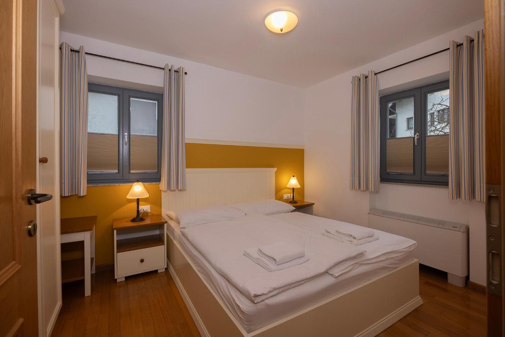 Lakeside Apartments بليد الغرفة الصورة